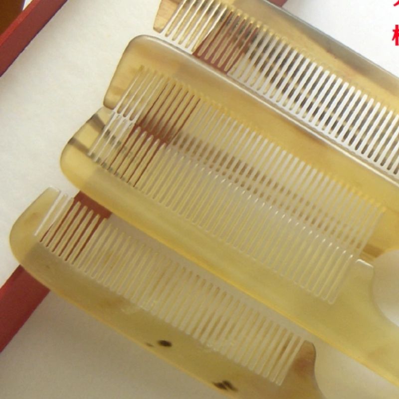 Horn Comb Yellow Horn Comb Separate Seam Tied Braid Fine Teeth Tight Teeth Manufacturers Direct Sales details Picture