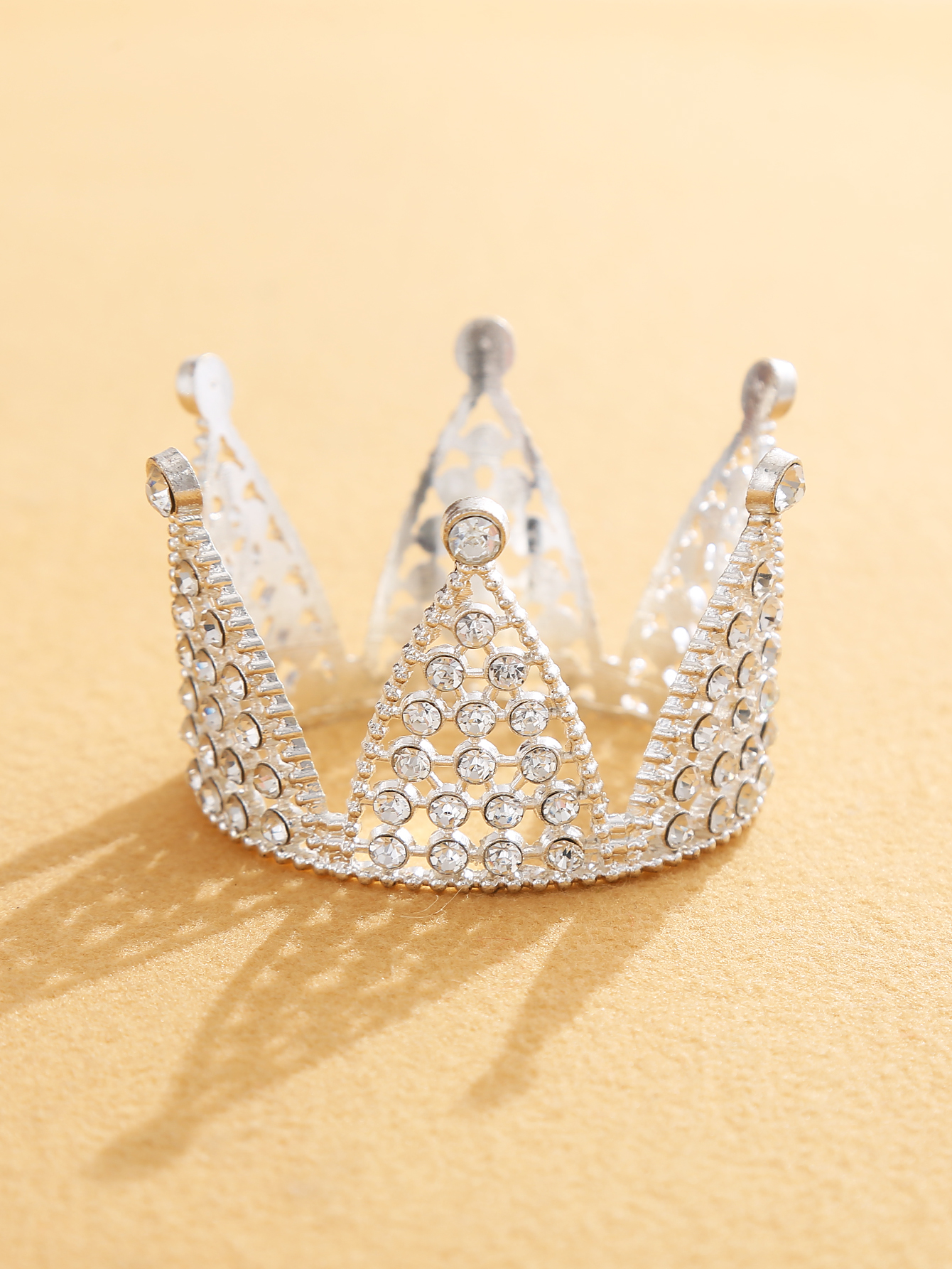 Cake Decoration Accessories Cross-Border Trinkets Princess Tiara Birthday Tiara Children's Gifts Bride Tiara Wedding Hair Accessories Party Accessories Birthday Cake Accessories Alloy Headwear Performance Accessories Flower Accessories details Picture