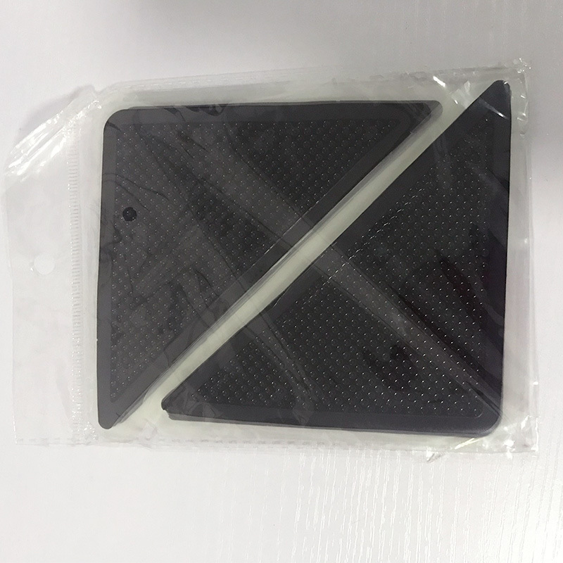 Carpet non-slip fixed triangle