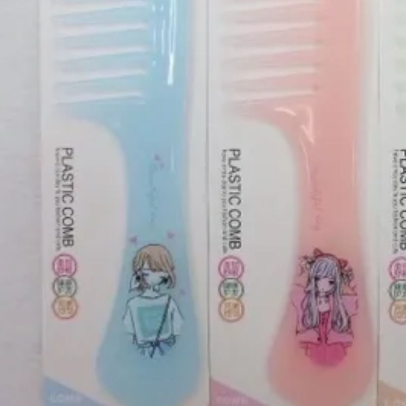 Wide Tooth Cartoon Comb Makeup Comb Hair Straight Hair Smooth Hair Comb Plastic Comb Application Scenario
