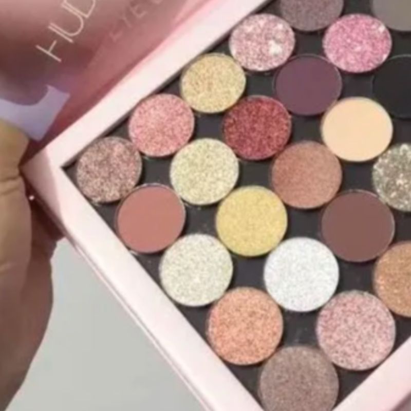 35-color eyeshadow palette, bright color, anti-smudging and not easy to smudge, wholesale eyeshadow makeup details Picture