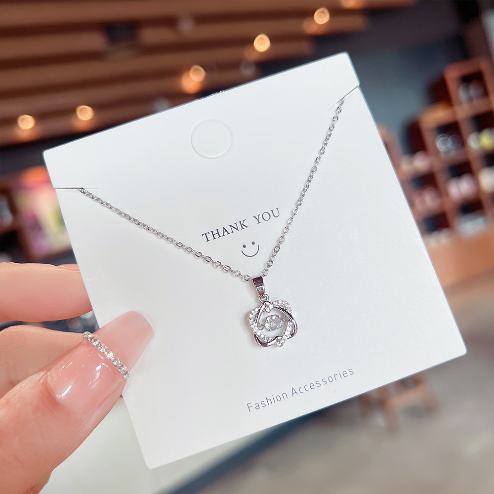 Net red with women do not lose color pendant temperament necklace light luxury niche design clever eight star clavicle chain thumbnail
