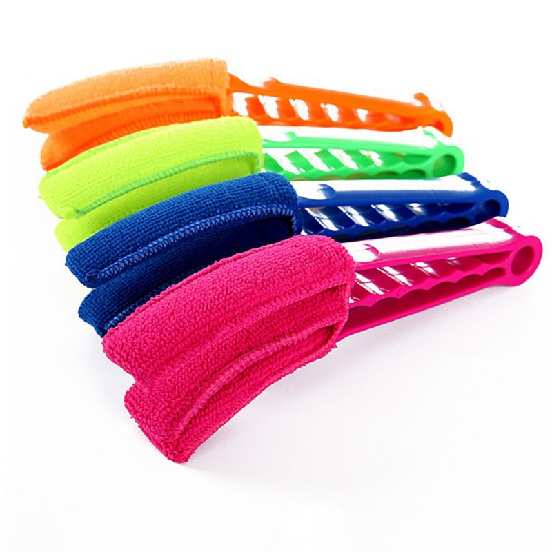 Multifunctional cleaning brush