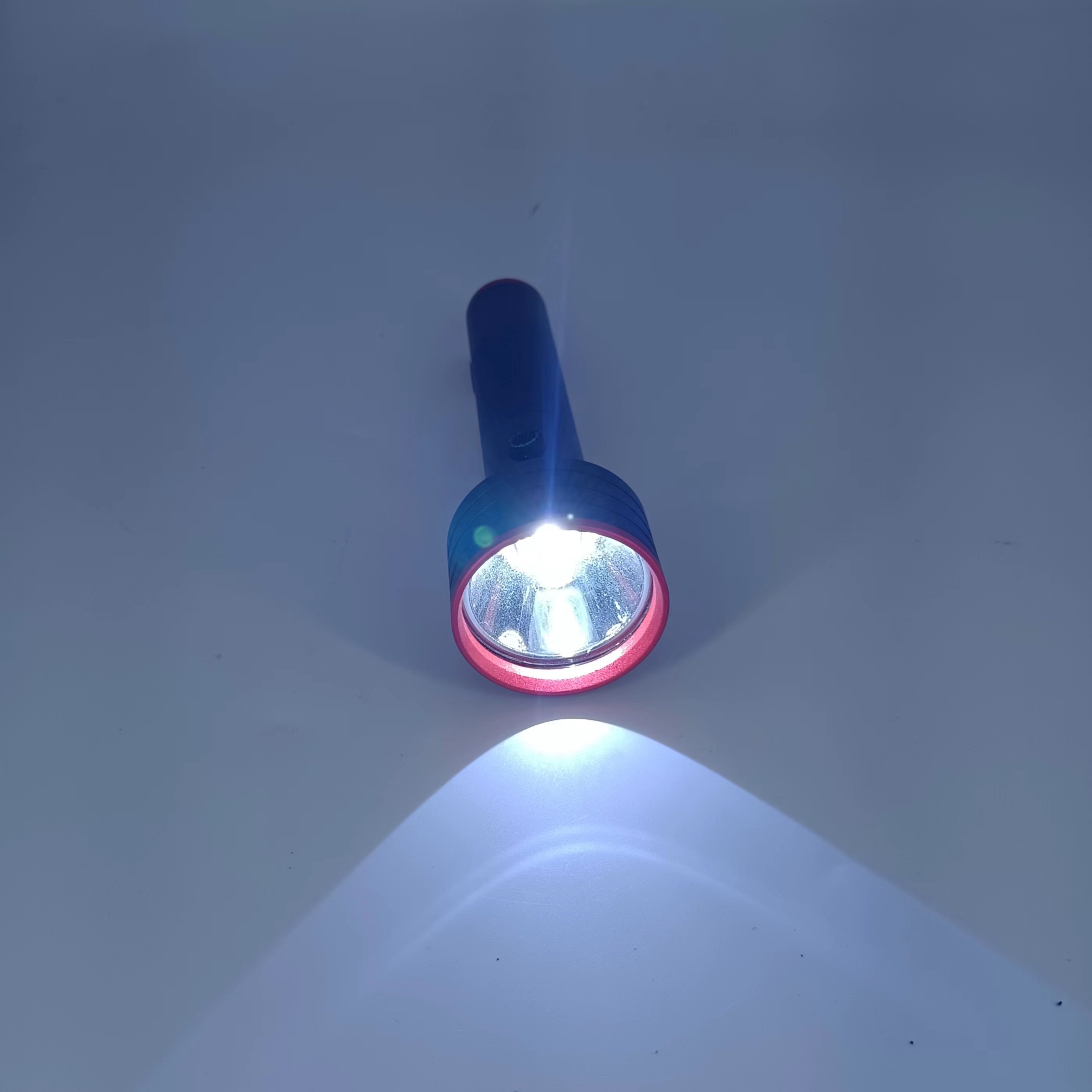 Xj-008 Outdoor Light Ultra Long Life Charging Home Portable Small Electric Item Picture