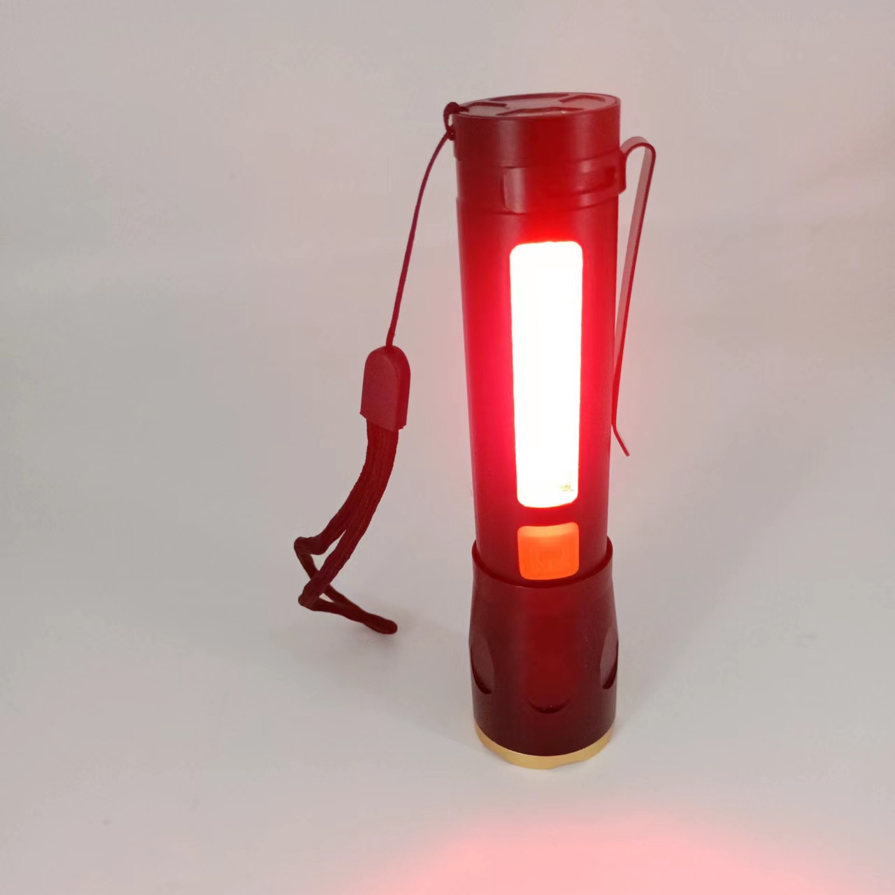 p503 Flashlight in emergency kit and gift packaging