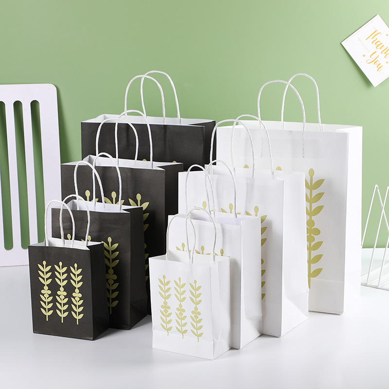Wholesale Custom Leaf Gift Bag Mask Gift Bag Cosmetic Paper Bag Small Fresh Clothing Bag Application Scenario