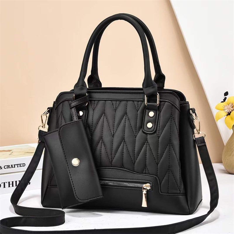2022 autumn winter new handbag trend women's bag manufacturers wholesale a single shoulder bag 16100 full figure