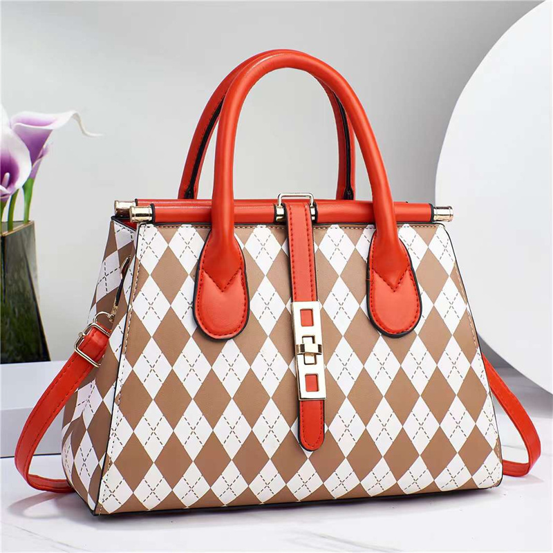 2022 autumn winter new handbag trend women's bag manufacturers wholesale a single shoulder bag 16097 Item Picture