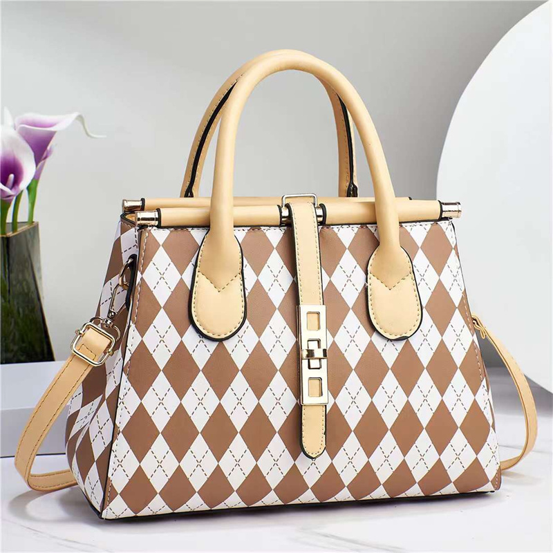 2022 autumn winter new handbag trend women's bag manufacturers wholesale a single shoulder bag 16097 full figure