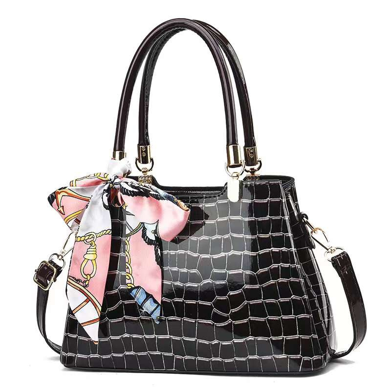 2022 autumn winter new handbag trend women's bag manufacturers wholesale a single shoulder bag 16098 Specification drawing