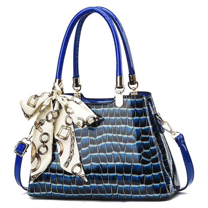 2022 autumn winter new handbag trend women's bag manufacturers wholesale a single shoulder bag 16098 Application Scenario