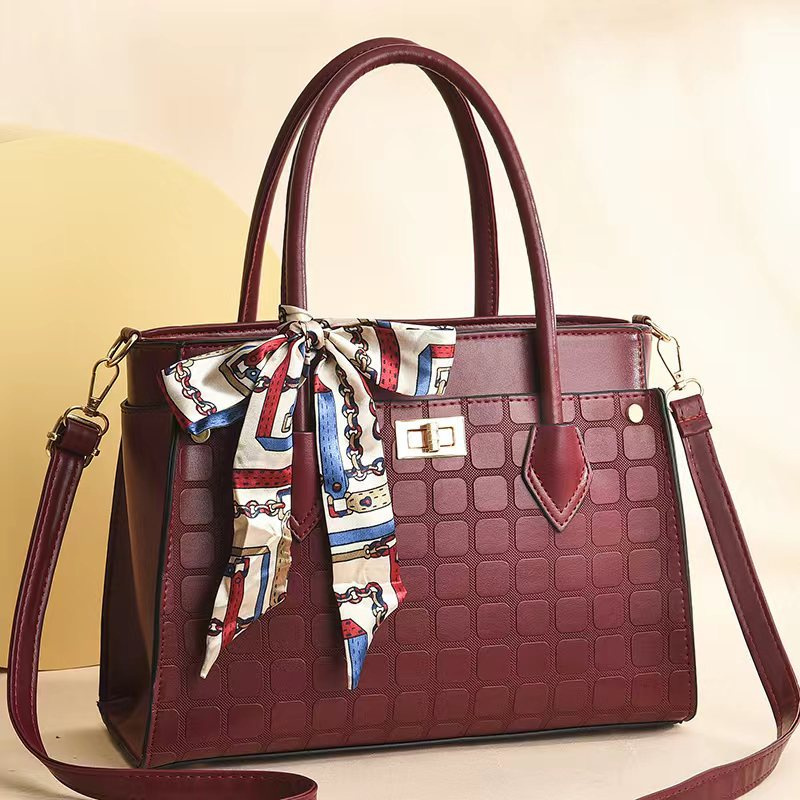 2022 autumn winter new handbag trend women's bag manufacturers wholesale a single shoulder bag 16096 Specification drawing