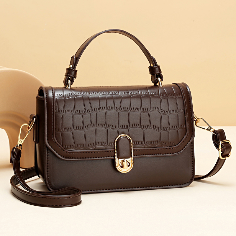 2022 autumn winter new handbag trend women's bag manufacturers wholesale a single shoulder bag 16094 details Picture