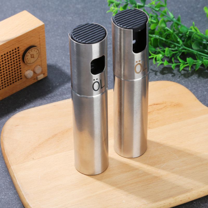 Oil spray bottle