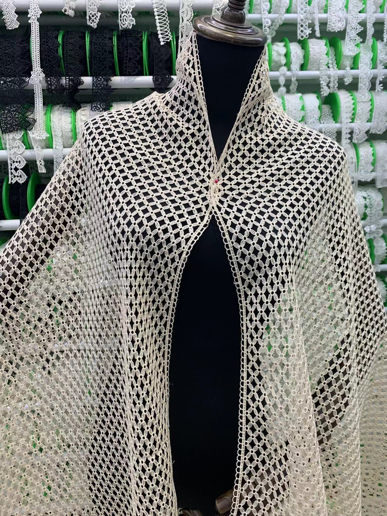 Factory direct sales of water-soluble lace polyester-polyester lace accessories, champagne-colored full-width high-end lace lace pic 1