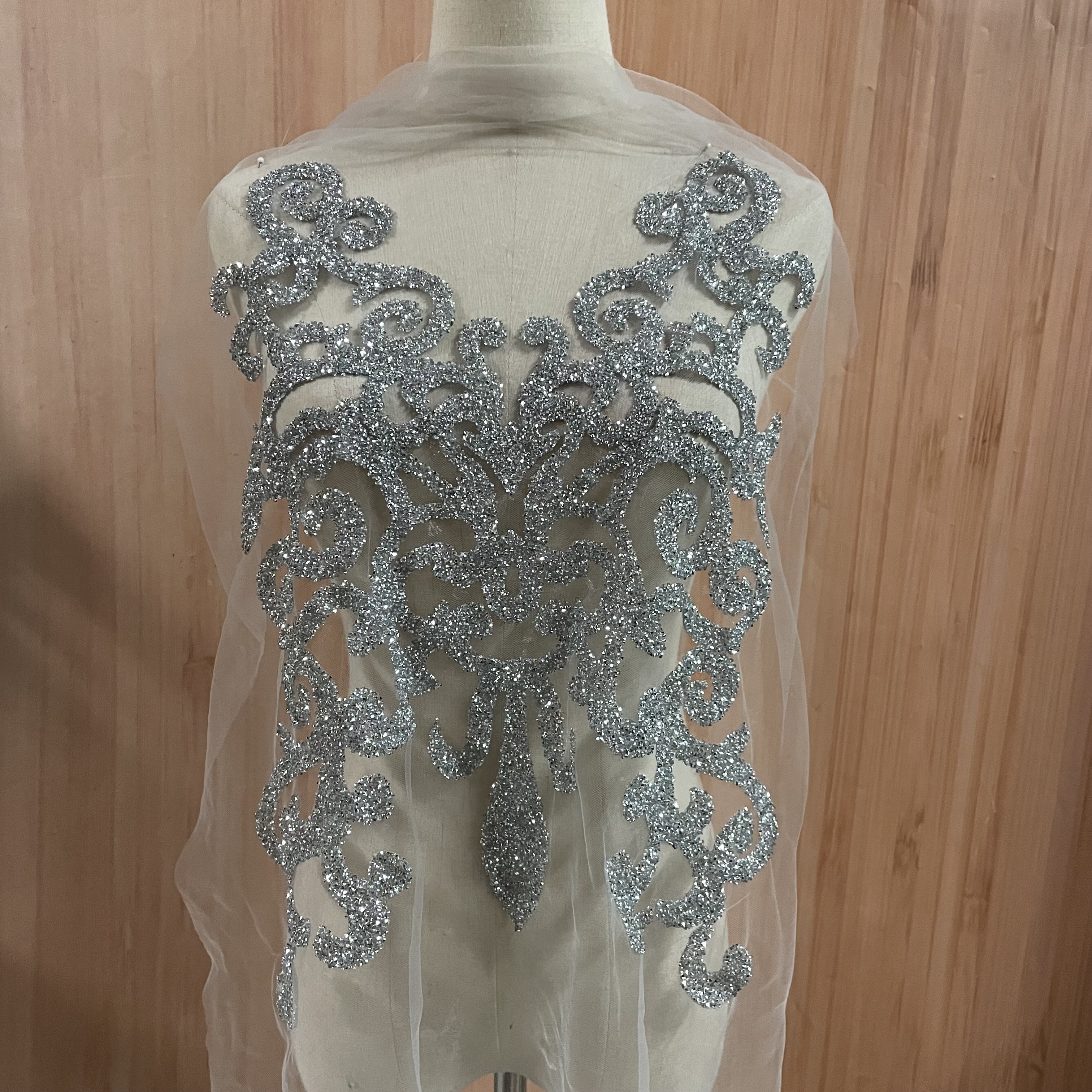 厂家直销 高端礼服烫钻衣领 背胶水钻假领舞台服 服装辅料详情13