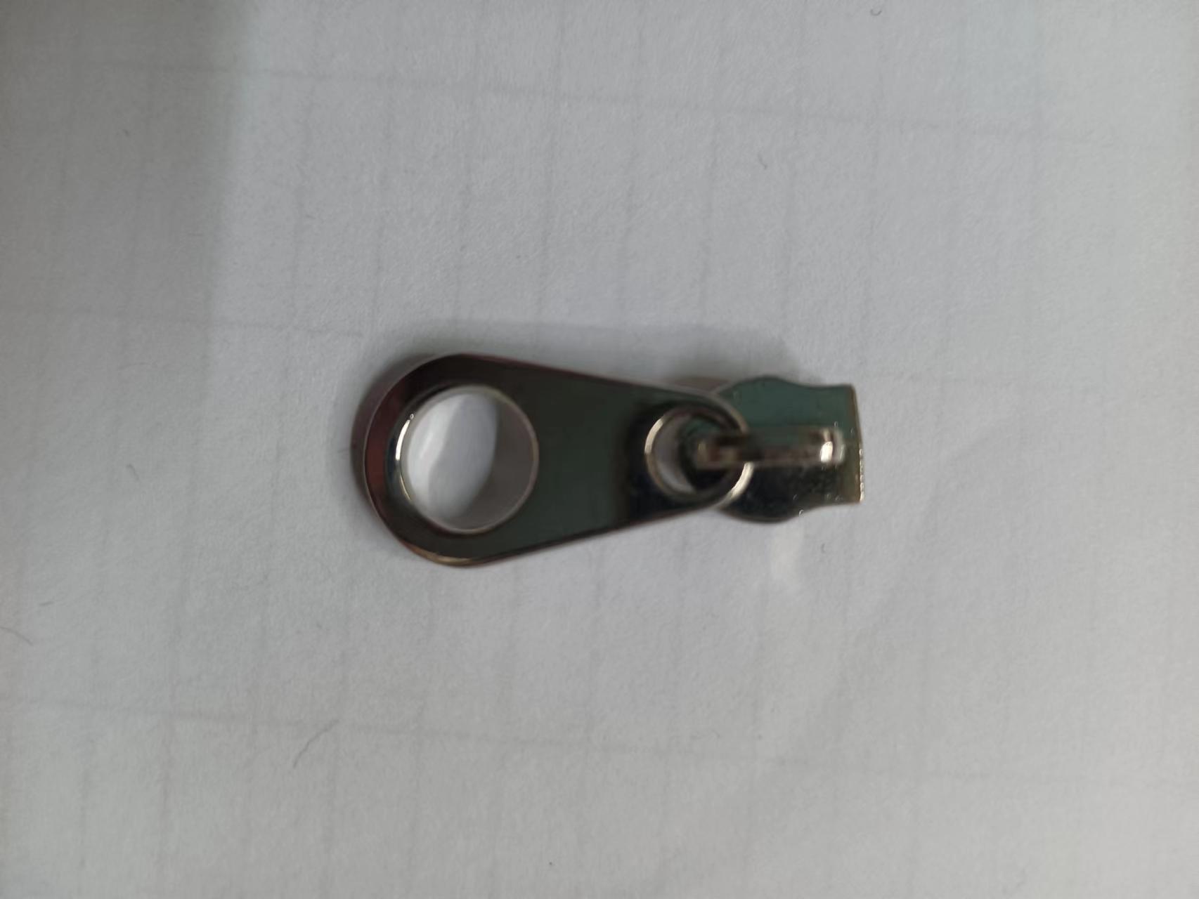 Chain 9 Factory wholesale luggage and tent zipper pulls, metal color zinc alloy, can be selected as large-bottom long plate zipper pulls