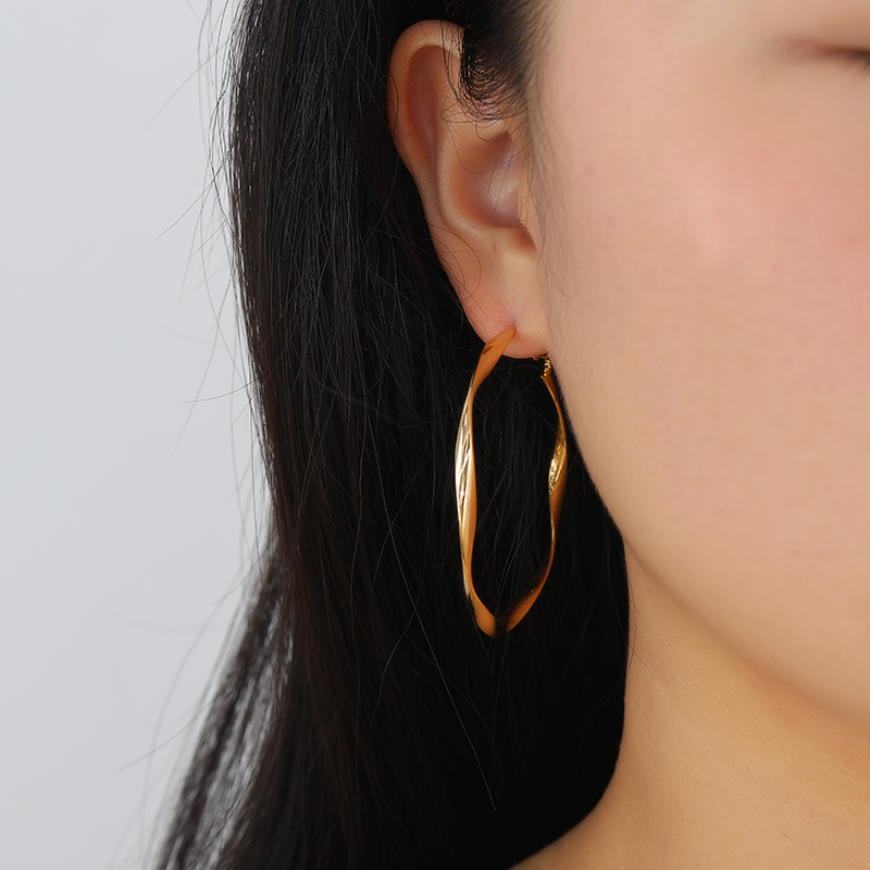 Feather Butterfly New Niche Design Cold Wind Big Circle Fashion All Matching Temperament Earrings Stud Feather Butterfly Jewelry Specification drawing