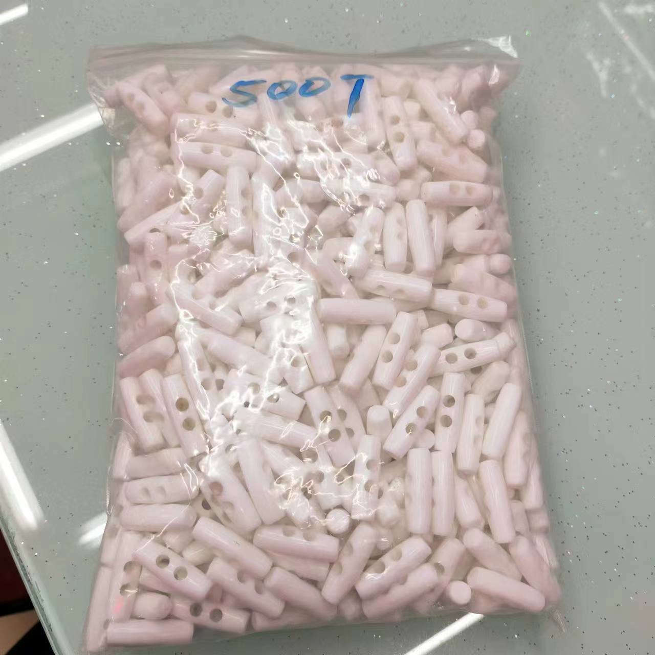 纽扣塑料双孔卡扣吊钟收紧扣松紧调节扣定绳扣穿绳扣