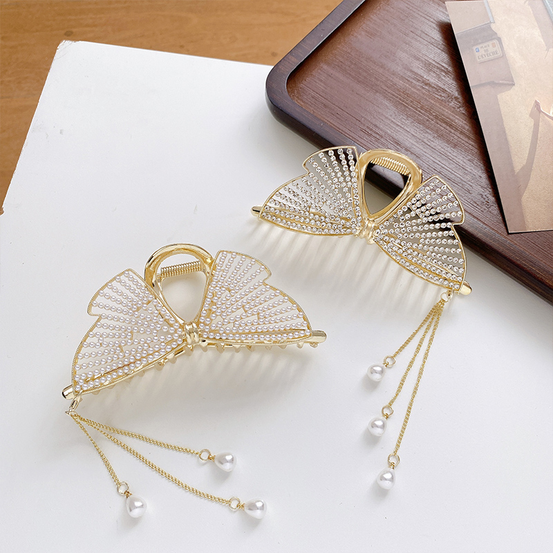 Large light luxury rhinestone pearl clip butterfly hair clip woman's head tiara twist hair clip shark clip fringe clip hair accessories thumbnail