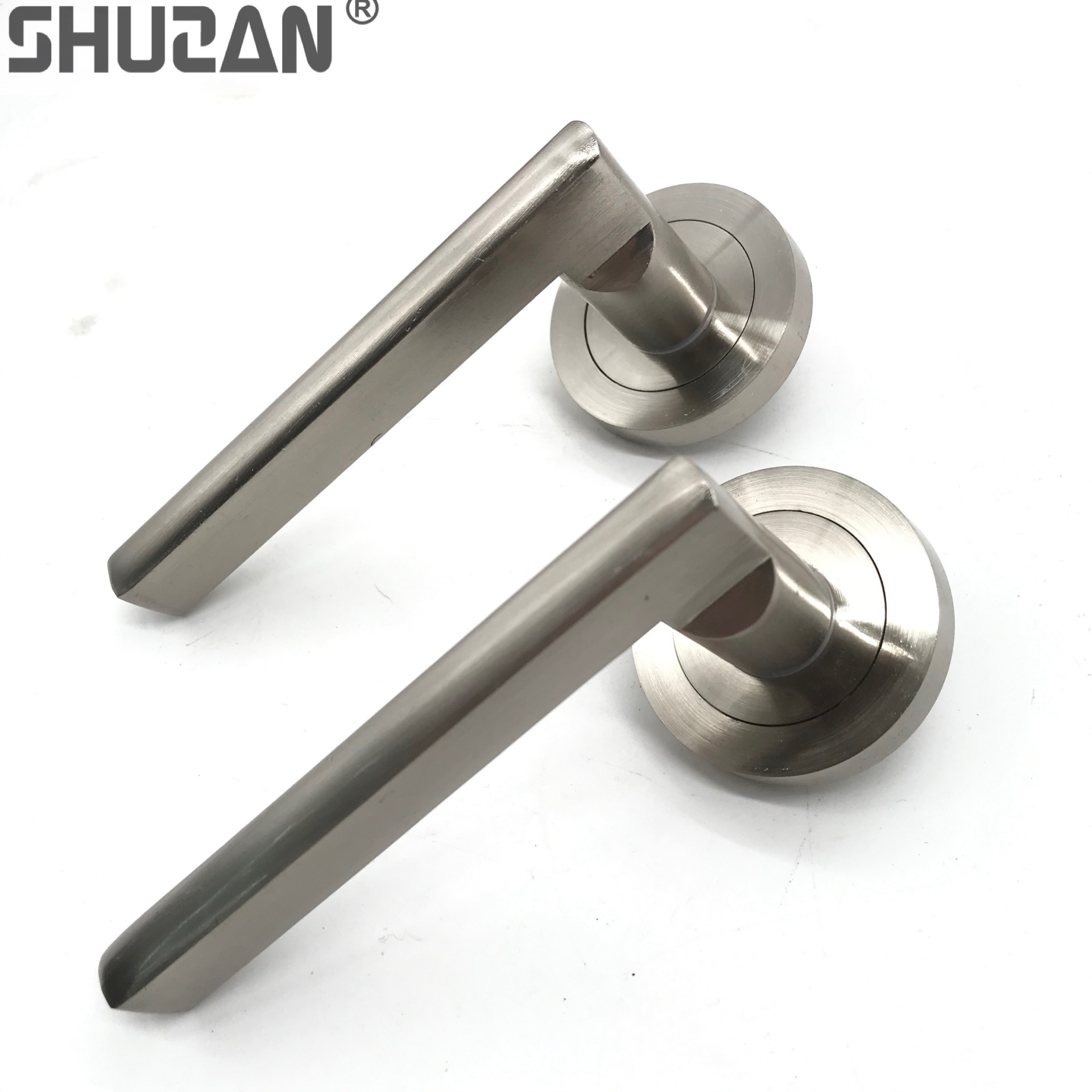 Factory direct simple solid wood door half set door lock handle indoor bedroom room home door lock
