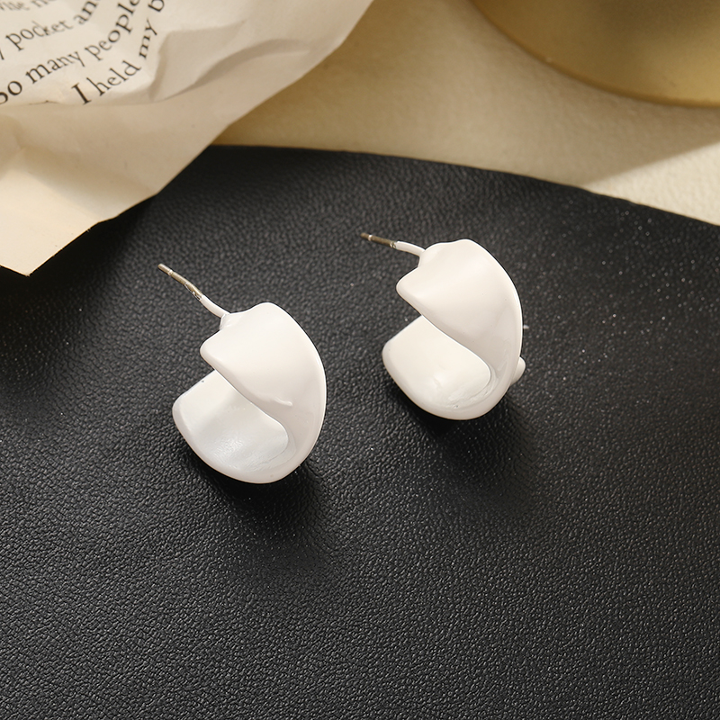 Korean Fashion With Milky White Twist Small Earrings Stud Feather Butterfly Jewelry