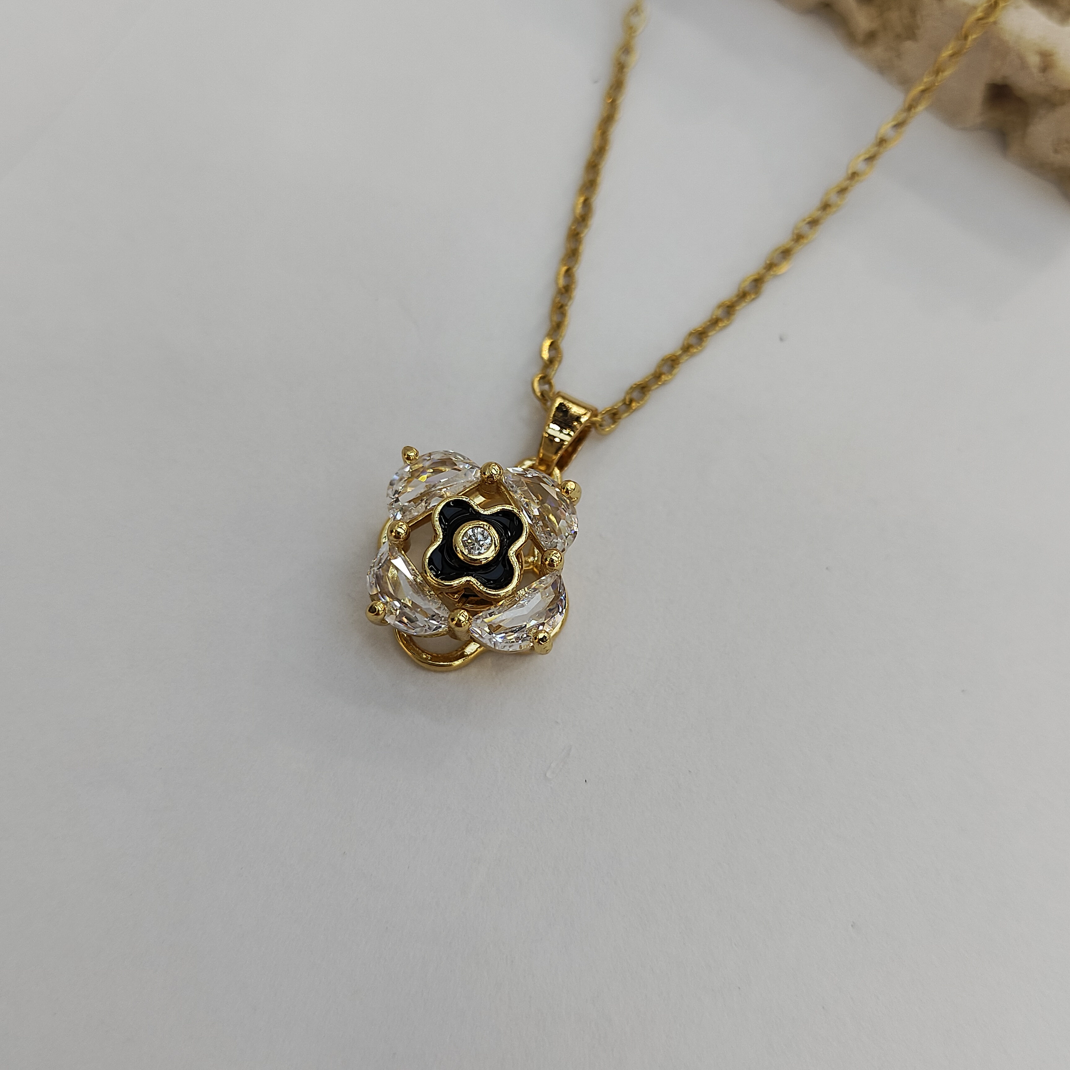 4 Petal Necklace Is An Internet Sensation