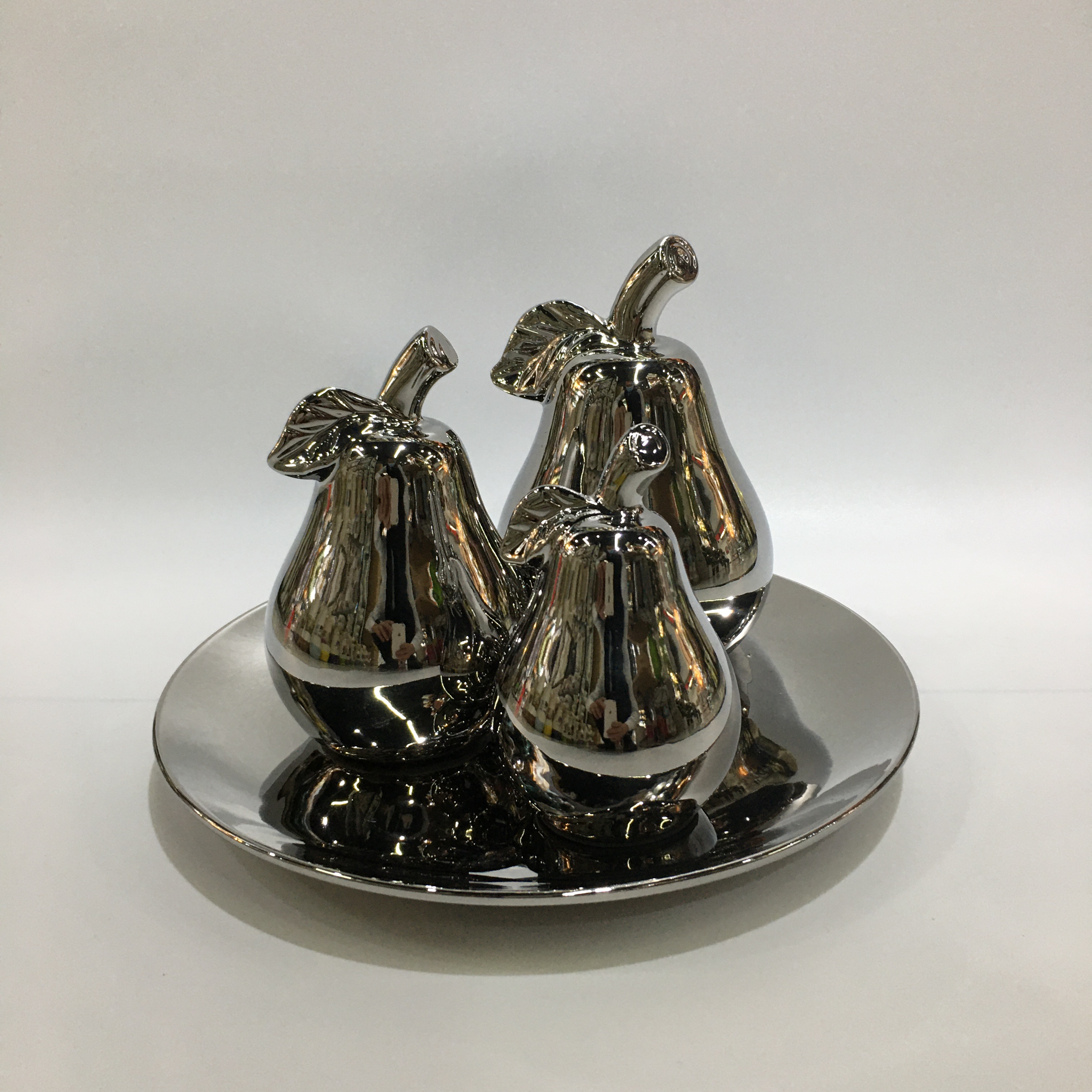 2025chinagoods Ceramic handicrafts Hotel Home four-piece set Pure silver decorative items Modern and simple Office creative decorative items display TV cabinet Specification drawing
