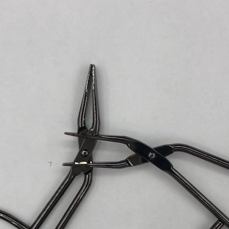 AAAQ new advanced exquisite multi-functional elbow eyebrow pliers eyebrow clip professional eyebrow trimming eyebrow clip makeup beauty tools Specification drawing