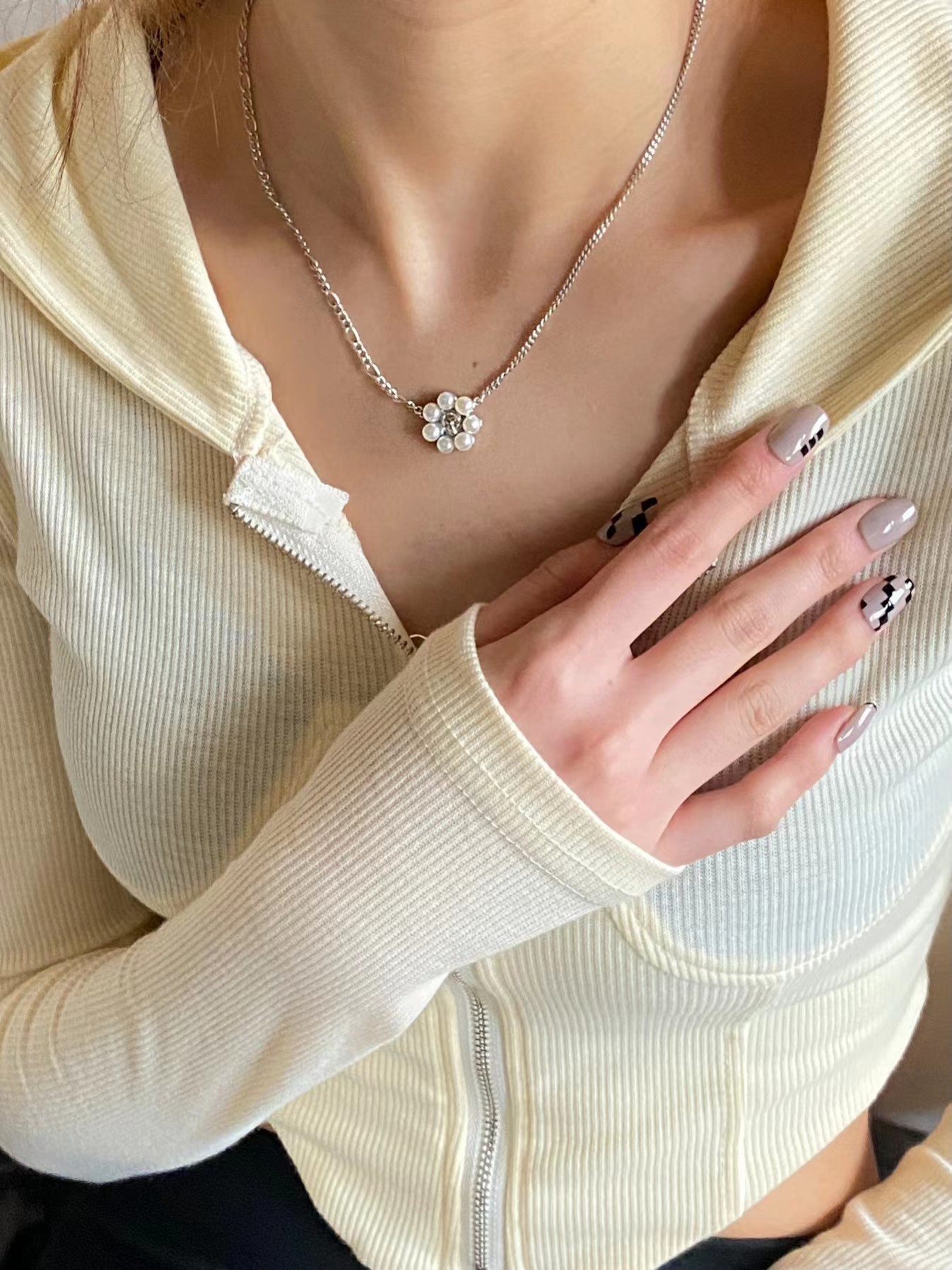 S925 Thai Silver Edition Skull Pearl Necklace Sterling Silver Silver Lace Silver Jewelry details Picture
