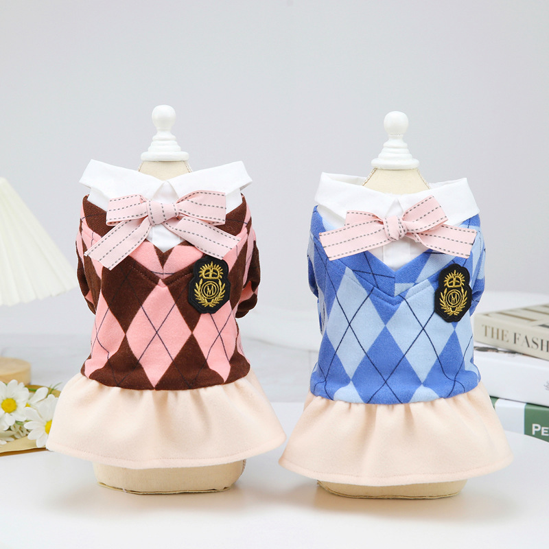 宠物衣服/宠物裤/宠物狗雨衣/宠物时尚/宠物服装春秋产品图
