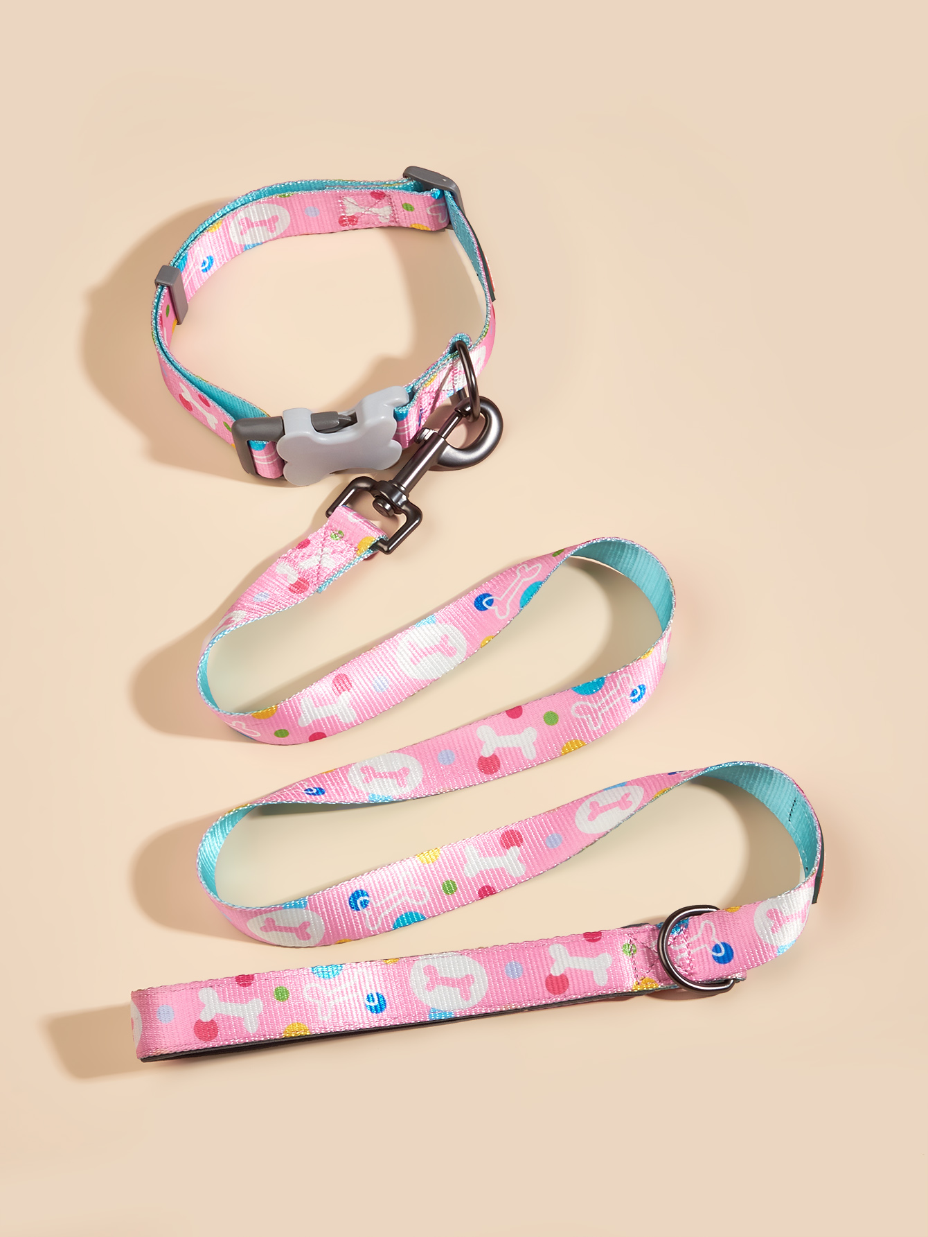 Bestseller dog leash collar set of two pieces, classic bone print large and medium-sized dog leash pic 1
