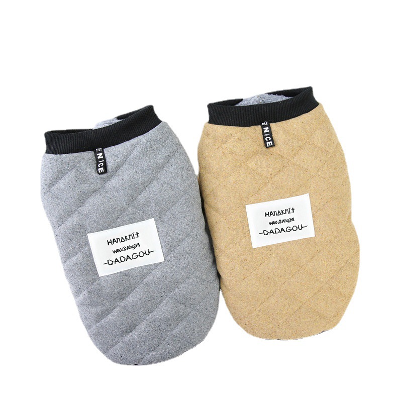 New Dog Clothes Fashion Plaid Cotton-Padded Fabric Comfortable Clothes Autumn And Winter Fashion Dog Cold Thick Warm Pet Clothes Item Picture