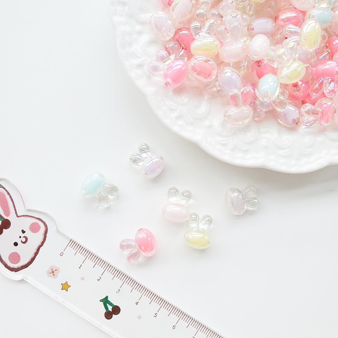 Little rabbit head bead acrylic two-color seven-color magic cartoon candy color bead middle bead hair string material pic 2