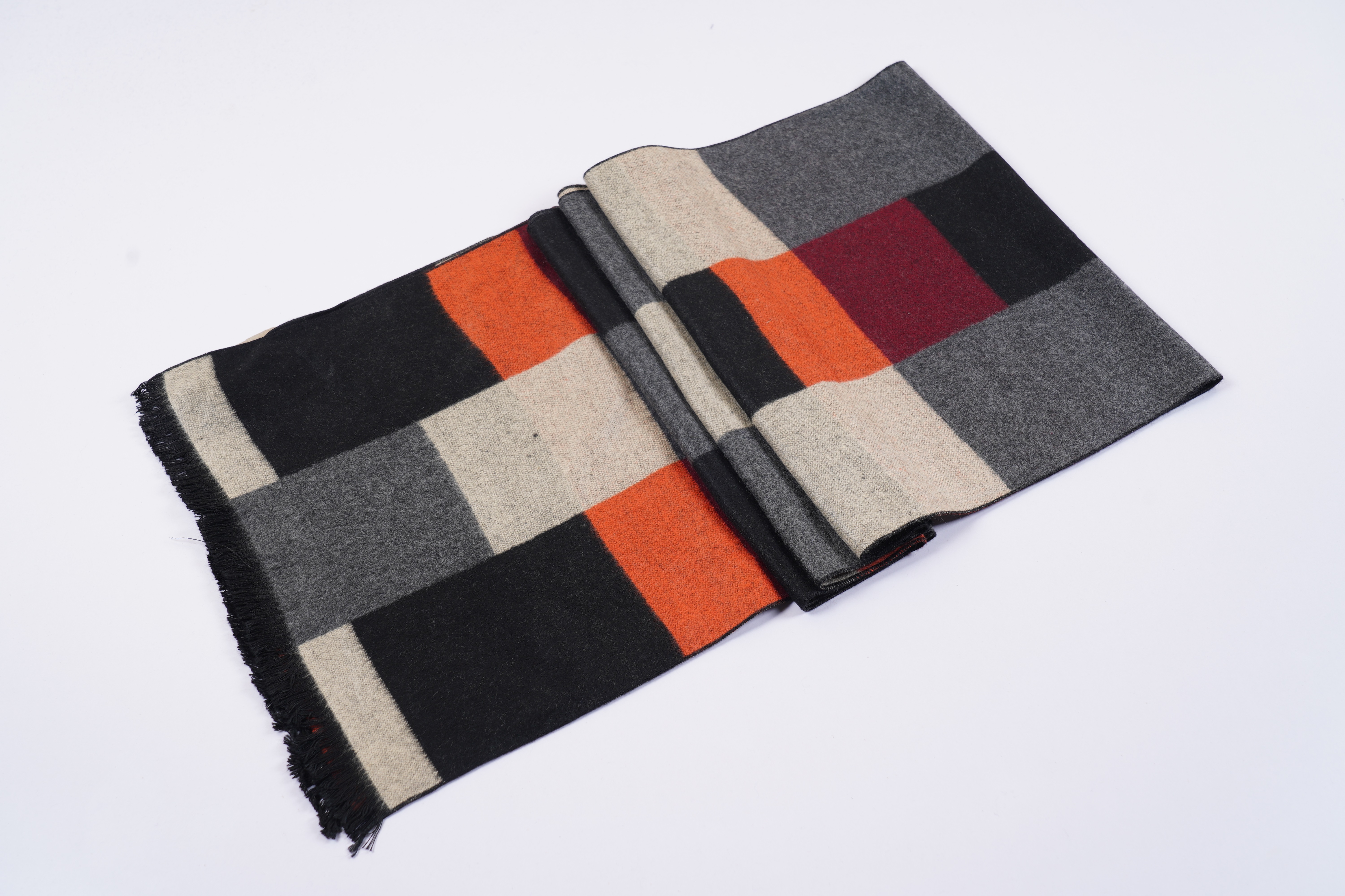 2022 New Men's Scarf Winter Warm Plaid European Scarf Men's Imitation Cashmere Jacquard Bib Manufacturers Wholesale Woven Scarf Short Beard Item Picture