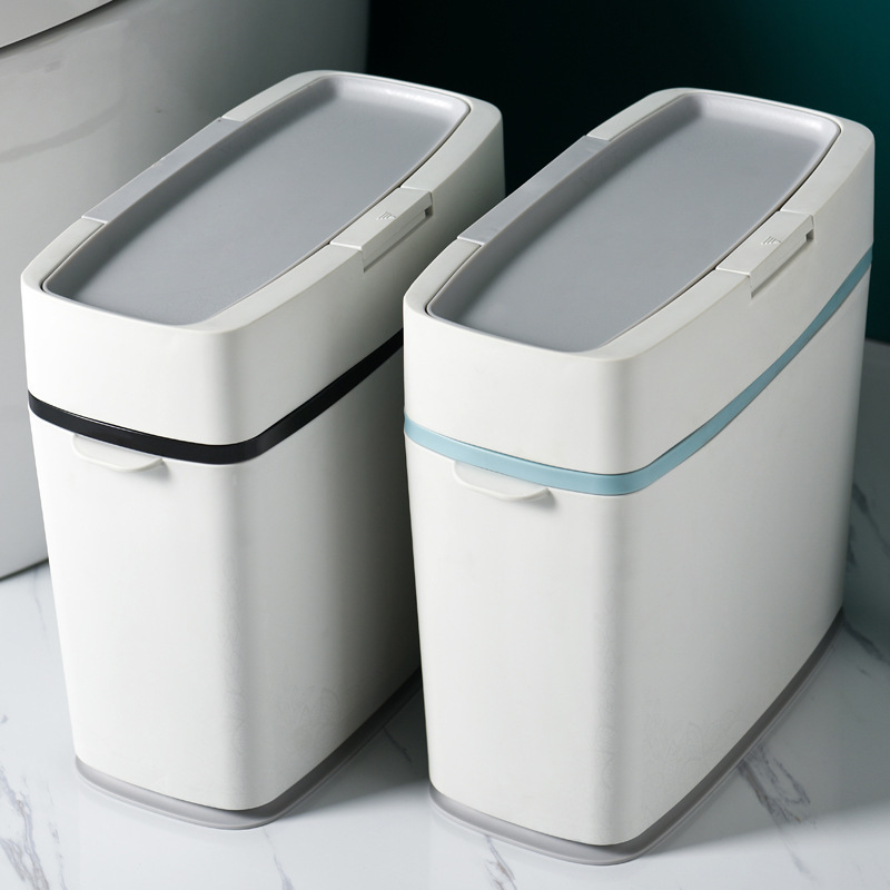 Slotted garbage can