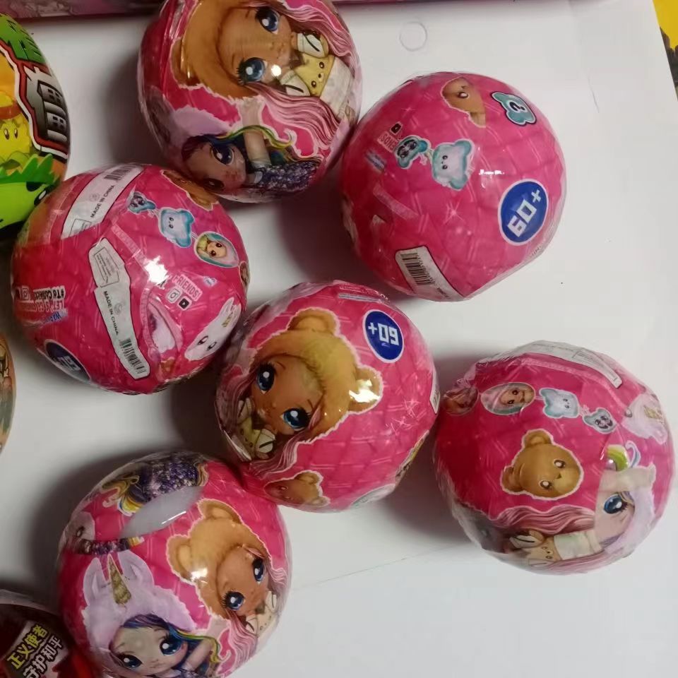 New Internet Celebrity Guess Open Ball Blind Box Girl Wah Wah Princess Play House Toys Application Scenario