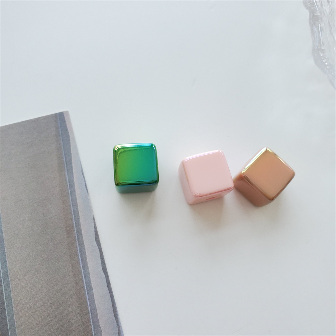 陈明七彩贝壳方块亚克力珠子串珠批发散珠头绳配件diy手机链材料详情4