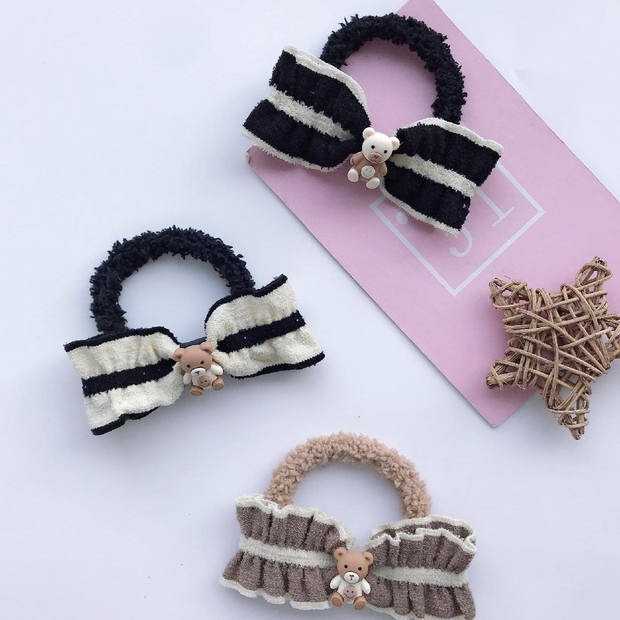 Furry Rubber Band Ruffled Bow Metal Paint Bear Striped Wooden Ear Edge Rubber Band Application Scenario