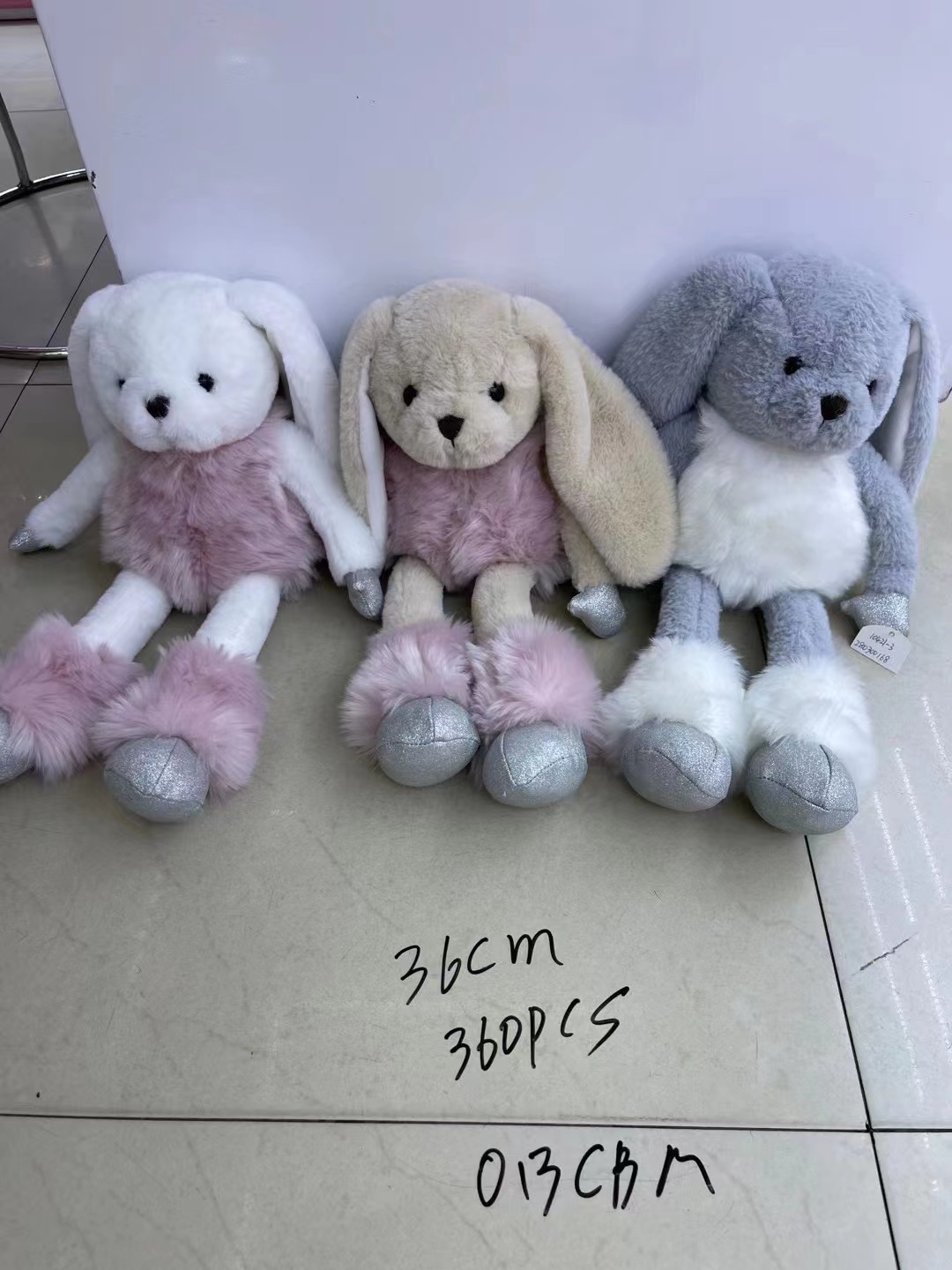 Kochi plush toys, plush rabbits, big ears, ear-hanging pendants, multiple colors, can be mixed. 6 details Picture