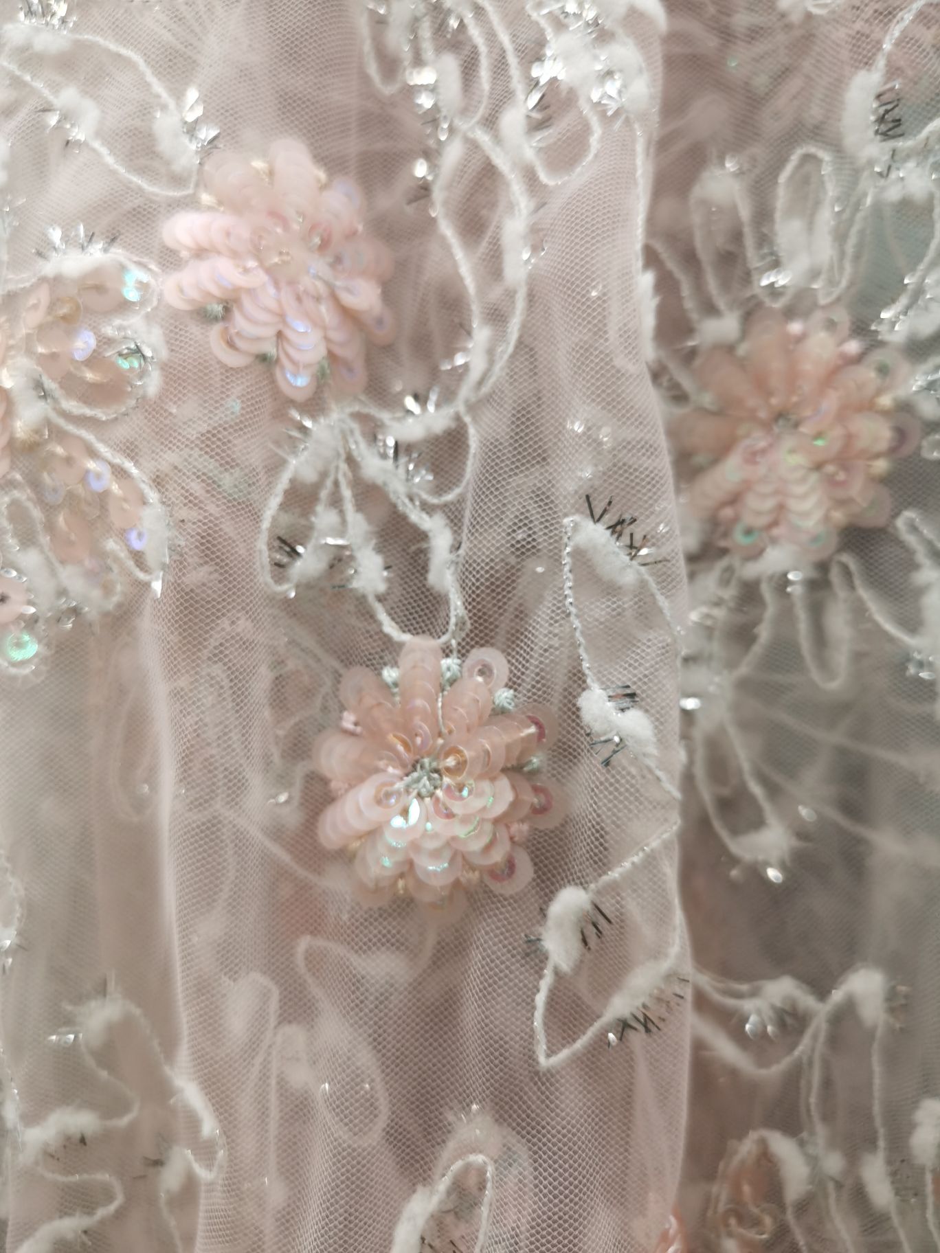 Mesh Embroidery Cloth Small Sequin Embroidery Flower Mesh American Mesh Application Scenario