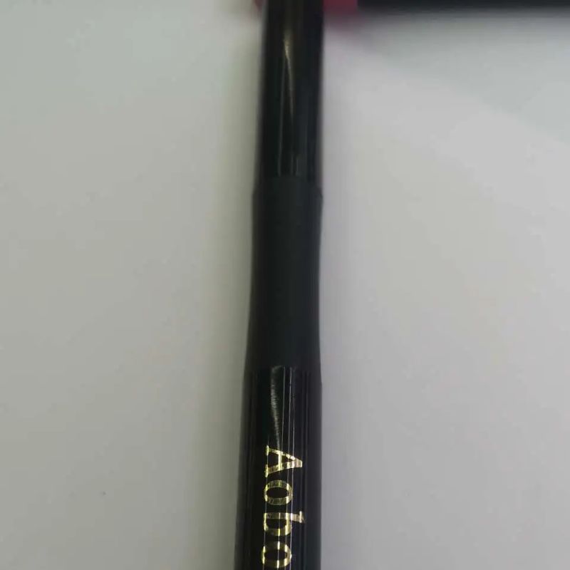 Liquid eyeliner is slender, does not smudge, is waterproof, sweat-proof and does not fade easily Specification image