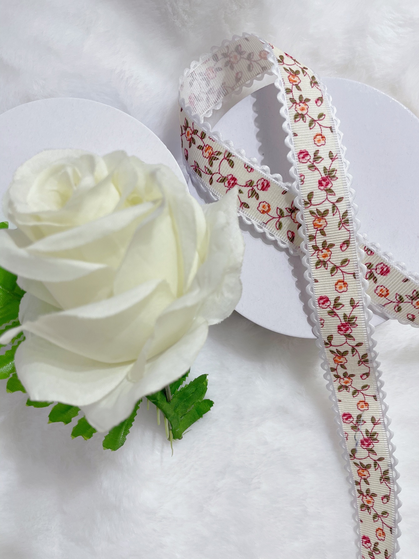 Factory Direct Sales New 2.5 Cm Double-Sided Small Cloth Jewelry With Packaging Belt Application Scenario