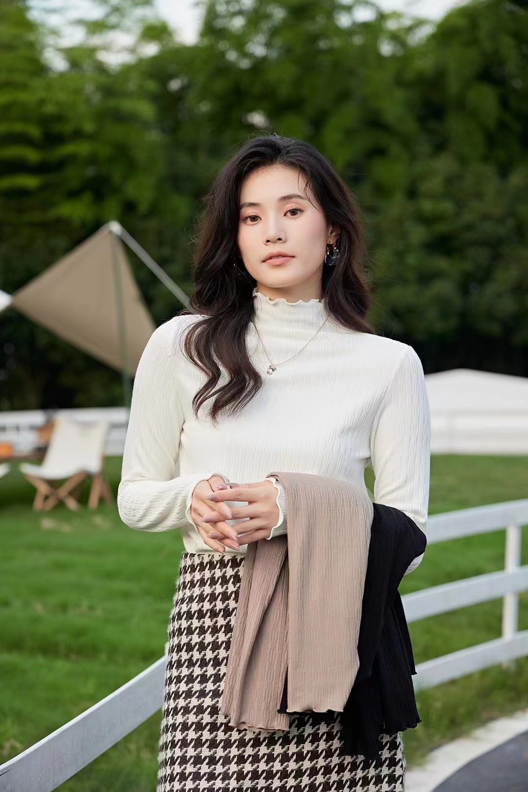 Stylish Women's Wooden Ear Lace Collar Sweater In Autumn And Winter With Vertical Stripes Thermal Top 8825 Thin Specification drawing