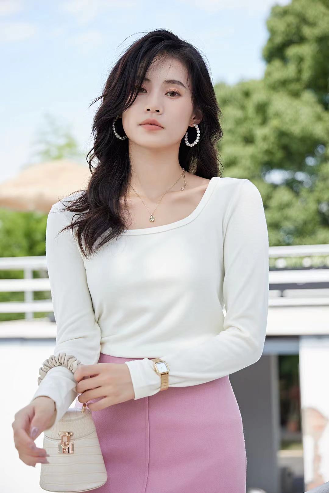 Fashion Ladies Square Collar Long Sleeve T-Shirt Basic Inside The Top Of The Autumn And Winter 8831