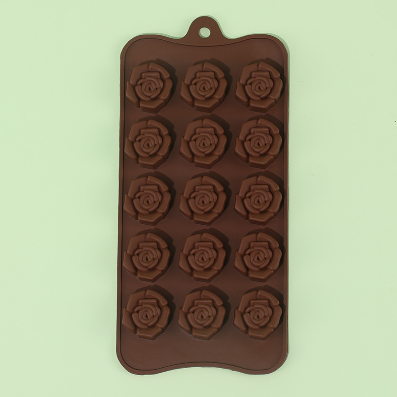 Silicone cake mold 15 even three-dimensional rose chocolate mold Application Scenario