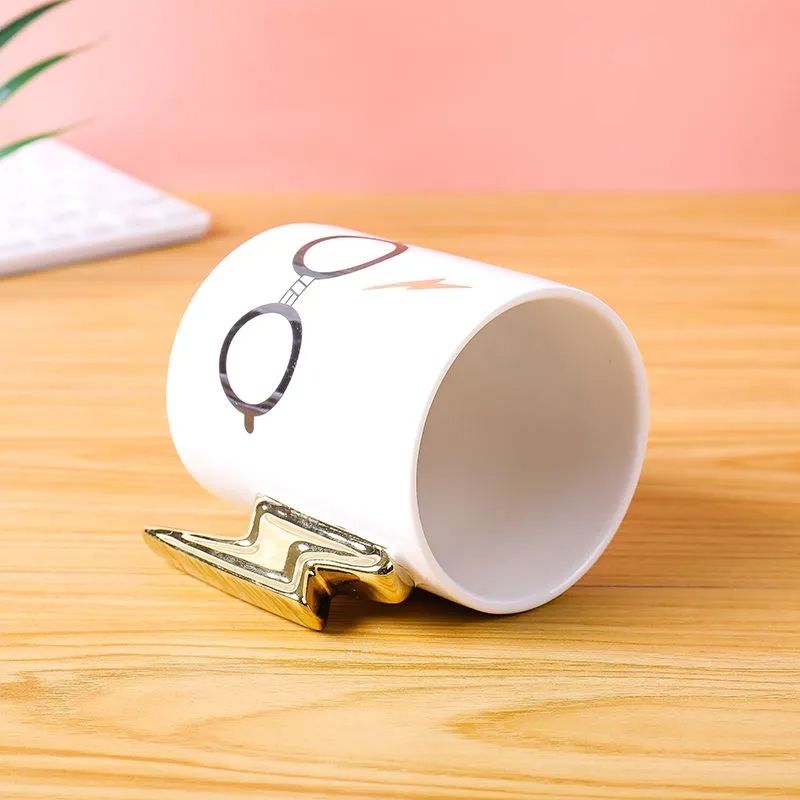 Lightning Glasses Mug Creative Lightning Ceramic Cup Personality Lightning Handle Mug Custom Creative Lightning Ceramic Cup Personality Lightning Handle Mug Custom Item Picture