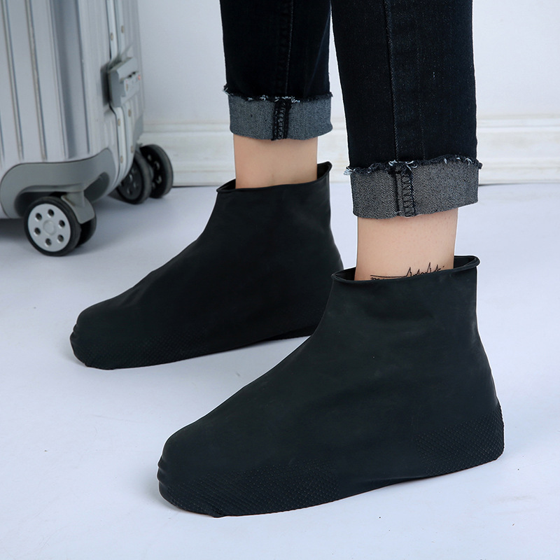 Latex rain, snow and sand protection shoe covers
