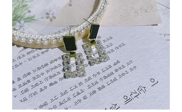 甜酷日常ins风耳环设计银针女ins风锆石笑脸方形耳钉精致中长款迪菲尔-774详情7