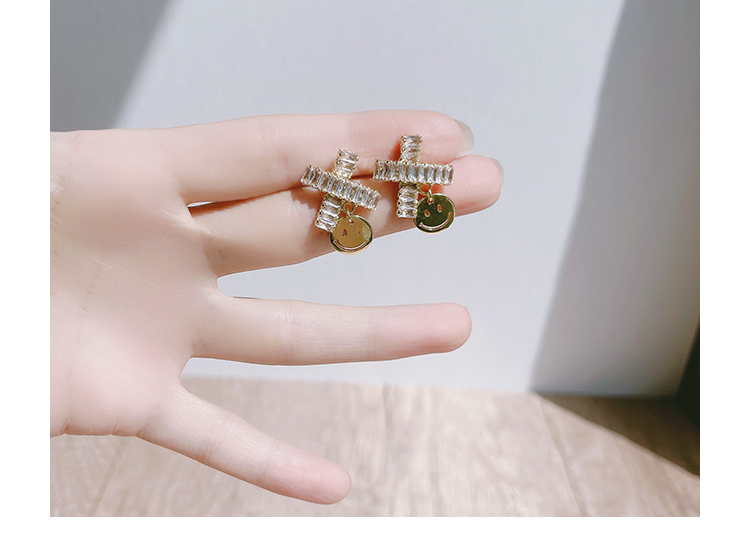 甜酷日常ins风耳环设计银针女ins风锆石笑脸方形耳钉精致中长款迪菲尔-774详情10